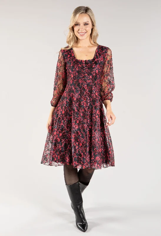 Velvet midi dresses in jewel tones for a glamorous winter event Printed Lace Square Neck Dress Velvet midi dresses in jewel tones for a glamorous winter event Printed Lace Square Neck Dress