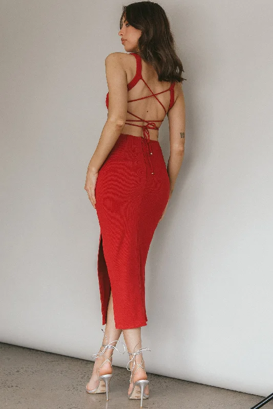 Midi dresses with fringe details for a fun and energetic style Dream Crush Lace-Up Back Side Split Midi Dress Wine Midi dresses with fringe details for a fun and energetic style Dream Crush Lace-Up Back Side Split Midi Dress Wine