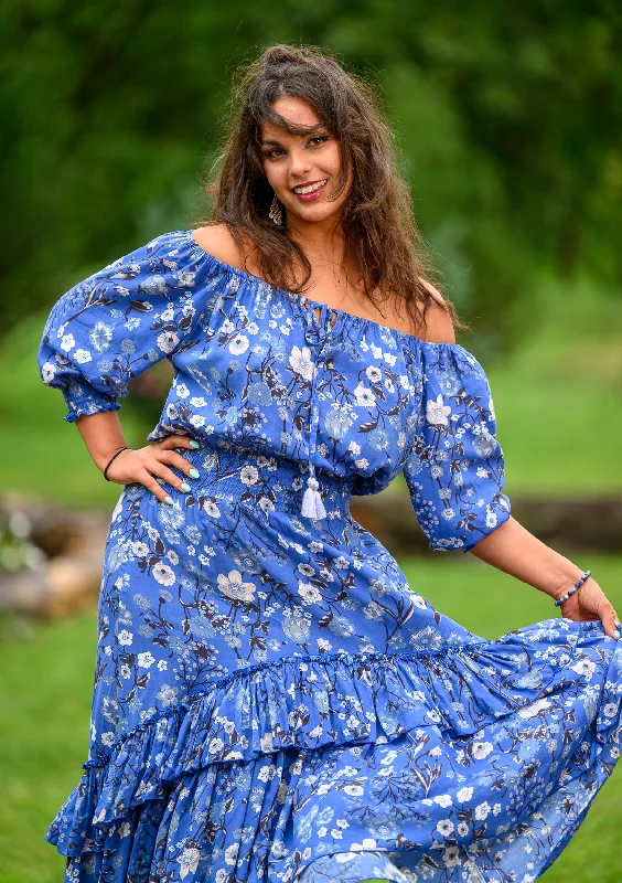 Midi dresses with V - necklines for a flattering and elongating effect Flaminga Mix White Flowers Blue Dress Midi dresses with V - necklines for a flattering and elongating effect Flaminga Mix White Flowers Blue Dress