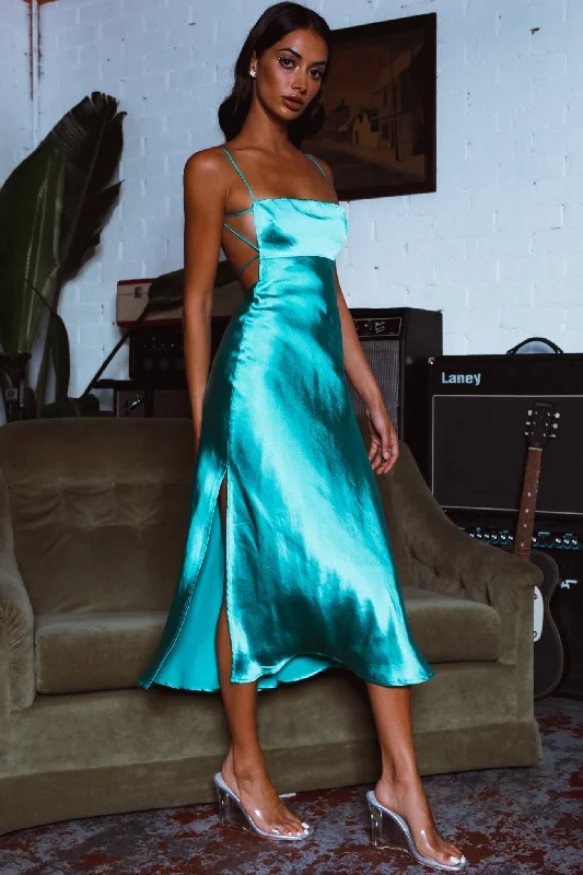 Midi dresses with bow accents for a sweet and charming look Dolce Life Low Back Midi Dress Teal Midi dresses with bow accents for a sweet and charming look Dolce Life Low Back Midi Dress Teal
