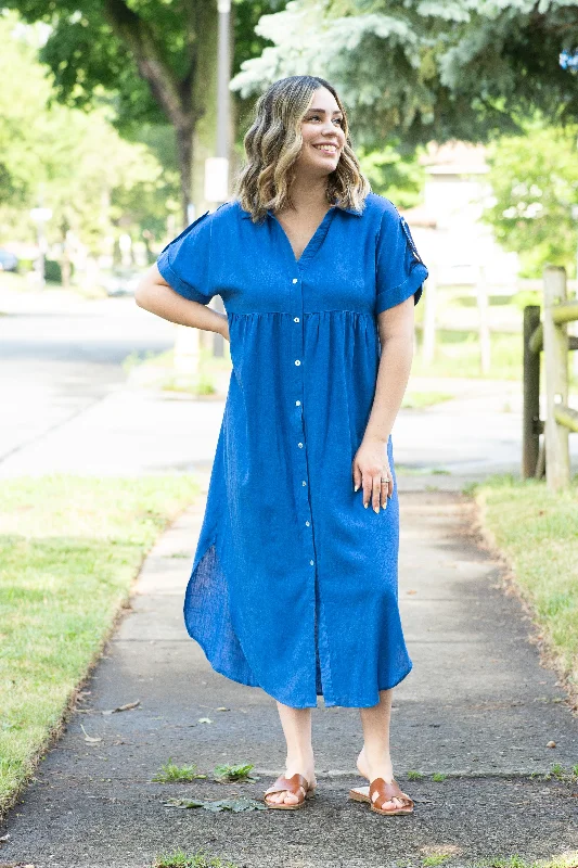 Midi dresses with halter necks for a stylish and comfortable option The Katie T-shirt Dress in Royal Blue (FINAL SALE) Midi dresses with halter necks for a stylish and comfortable option The Katie T-shirt Dress in Royal Blue (FINAL SALE)