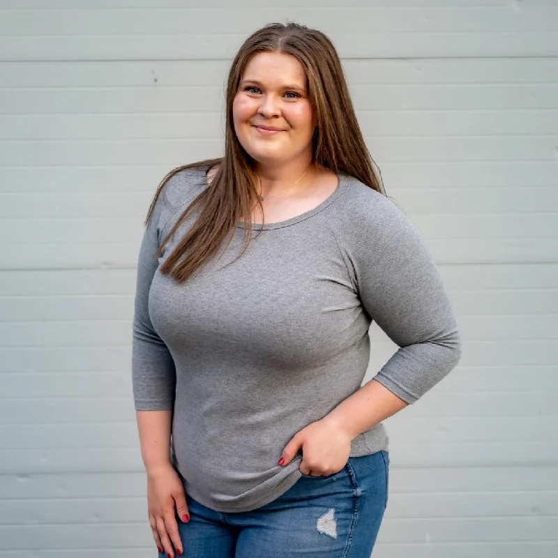 Women's cropped sweatshirt with a slogan graphic for a fun and expressive lookAsh Grey 3/4 Sleeve Ribbed Relaxed fit Women's cropped sweatshirt with a slogan graphic for a fun and expressive lookAsh Grey 3/4 Sleeve Ribbed Relaxed fit