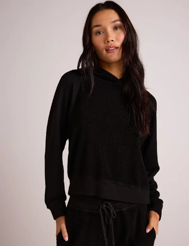Women's cropped sweatshirt with a lace - trimmed hem for a romantic lookRaglan Hoodie Sweatshirt, Black Women's cropped sweatshirt with a lace - trimmed hem for a romantic lookRaglan Hoodie Sweatshirt, Black