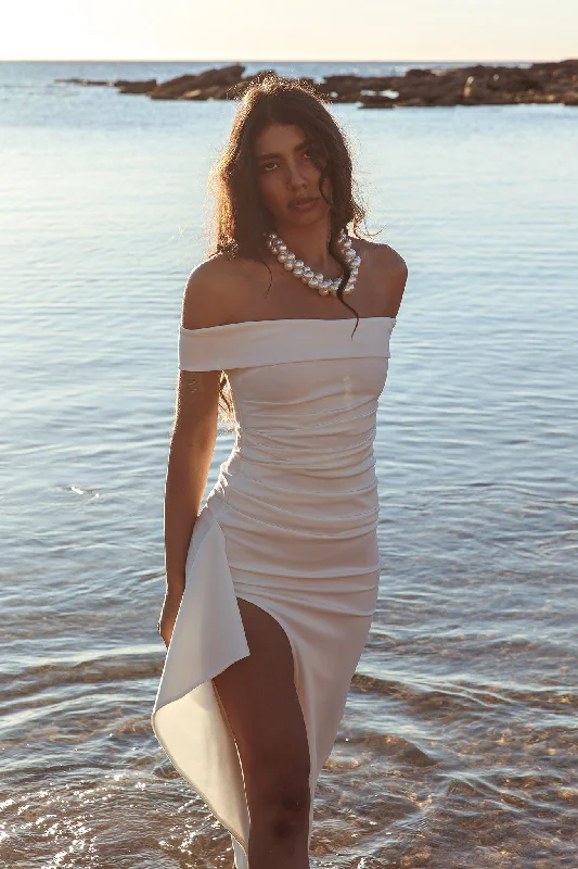 Sleeveless Women Dress in Bright Colors for Summer PartiesCha Cha Off Shoulder Thigh Split Maxi Dress Off White Sleeveless Women Dress in Bright Colors for Summer PartiesCha Cha Off Shoulder Thigh Split Maxi Dress Off White