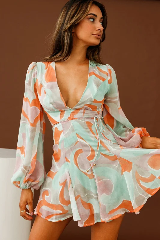 Pleated Women Dress with a Timeless and Elegant TextureEstelle Long Sleeve V-Neckline Dress Swirl Print Orange/Mint Pleated Women Dress with a Timeless and Elegant TextureEstelle Long Sleeve V-Neckline Dress Swirl Print Orange/Mint