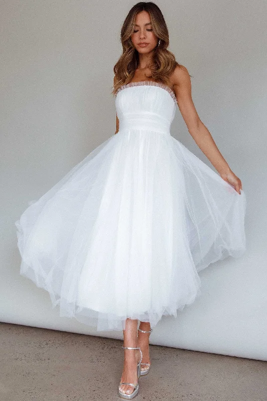 Pleated Women Dress with a Timeless and Elegant TextureFayette Strapless Mesh Midi Dress White Pleated Women Dress with a Timeless and Elegant TextureFayette Strapless Mesh Midi Dress White