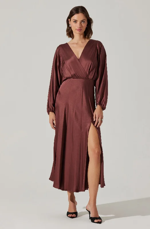 Off - the - Shoulder Women Dress for a Romantic and Feminine LookKimiko V-Neck Midi Dress Off - the - Shoulder Women Dress for a Romantic and Feminine LookKimiko V-Neck Midi Dress