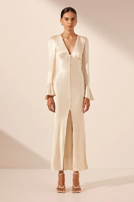 Ball Gown Women Dress with a Full Skirt for a Princess - like LookLA LUNE FRILL CUFF BIAS MIDI DRESS - CREAM Ball Gown Women Dress with a Full Skirt for a Princess - like LookLA LUNE FRILL CUFF BIAS MIDI DRESS - CREAM