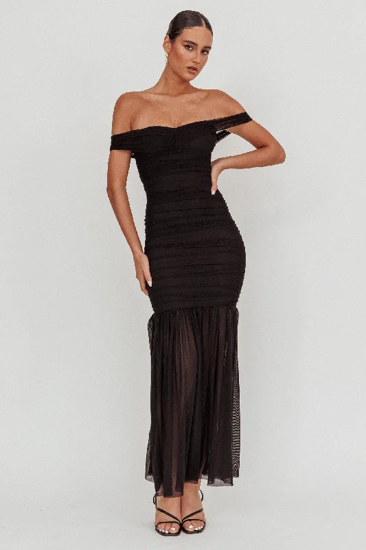 Pleated Women Dress with a Timeless and Elegant TextureLa Salle Off Shoulder Mesh Maxi Dress Black Pleated Women Dress with a Timeless and Elegant TextureLa Salle Off Shoulder Mesh Maxi Dress Black