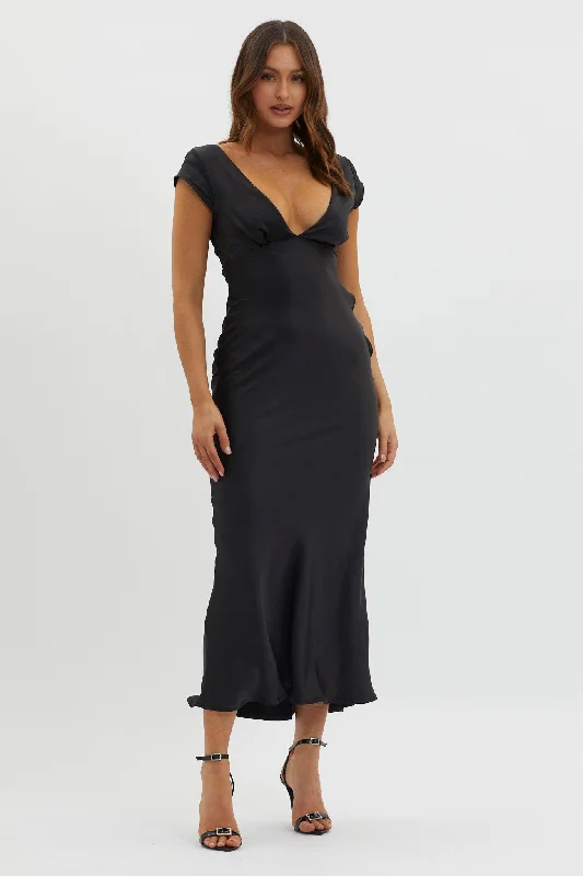 Pleated Women Dress with a Timeless and Elegant TextureLucinda V-Neck Twist Back Midi Dress Black Pleated Women Dress with a Timeless and Elegant TextureLucinda V-Neck Twist Back Midi Dress Black