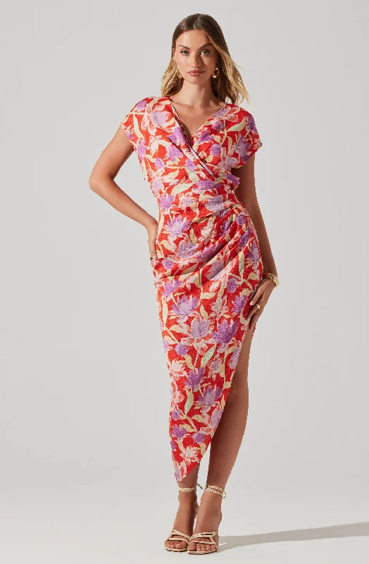 Long - Sleeve Women Dress in Velvet for a Luxurious Winter LookRialto Floral Midi Dress Long - Sleeve Women Dress in Velvet for a Luxurious Winter LookRialto Floral Midi Dress