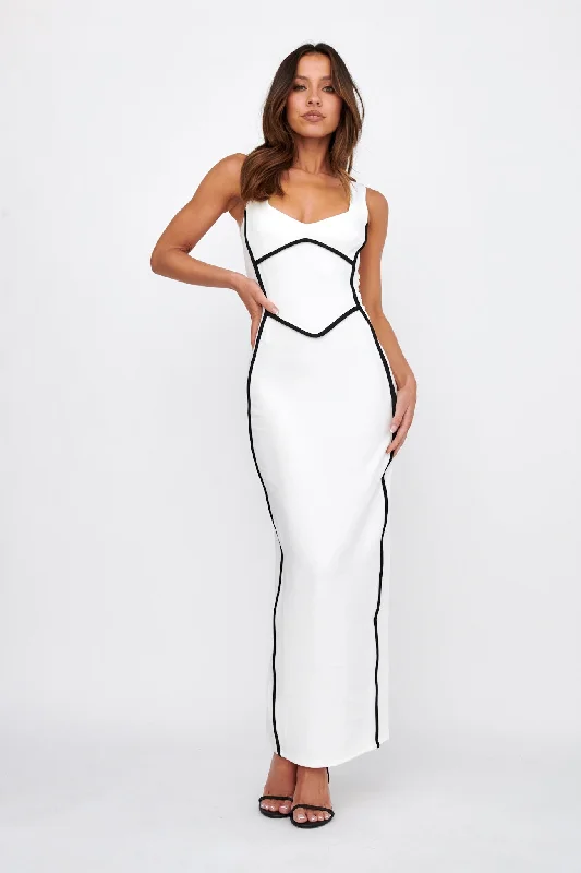 Halter Neck Women Dress to Show Off the Shoulders and NecklineShenae Piping Trim Maxi Dress White Halter Neck Women Dress to Show Off the Shoulders and NecklineShenae Piping Trim Maxi Dress White