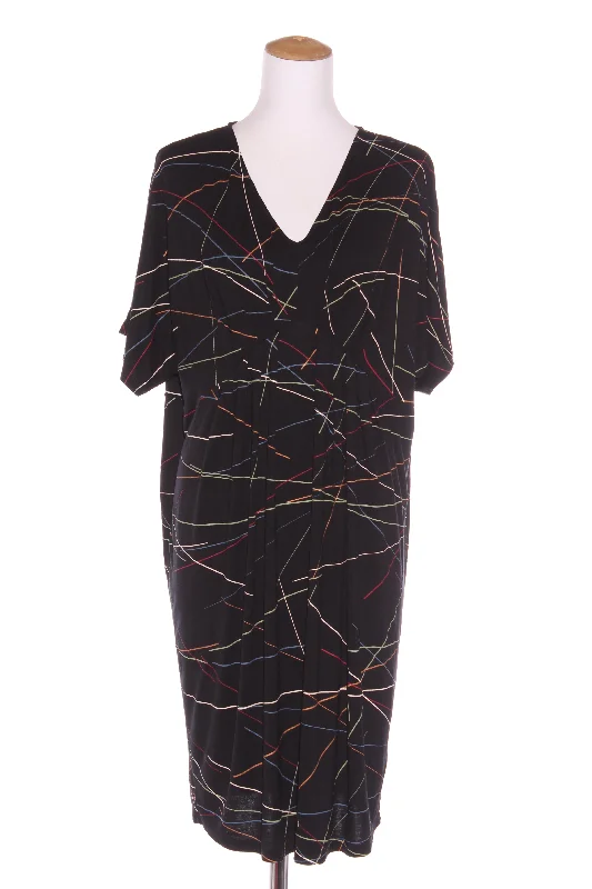 Backless Women Dress for a Sexy and Alluring Look at Evening Events Backless Women Dress for a Sexy and Alluring Look at Evening Events 17 SUNDAYS - Printed viscose dress! 14 Backless Women Dress for a Sexy and Alluring Look at Evening Events Backless Women Dress for a Sexy and Alluring Look at Evening Events 17 SUNDAYS - Printed viscose dress! 14