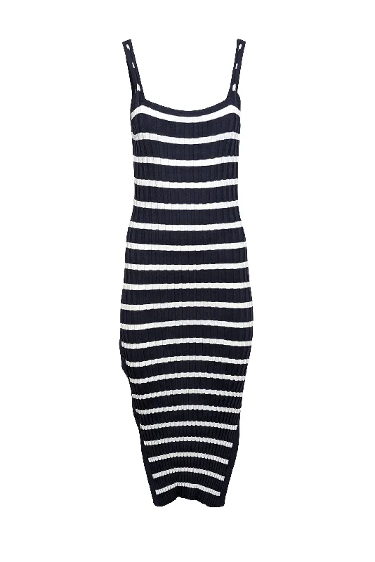 Ruffled Women Dress with Multiple Layers for a Playful and Girly Style Ruffled Women Dress with Multiple Layers for a Playful and Girly Style Solid & Striped - Navy & White Striped Ribbed Dress Sz S Ruffled Women Dress with Multiple Layers for a Playful and Girly Style Ruffled Women Dress with Multiple Layers for a Playful and Girly Style Solid & Striped - Navy & White Striped Ribbed Dress Sz S