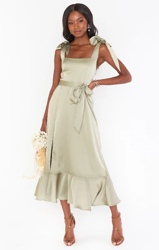 Maxi dresses with a halter neck for a stylish and sophisticated choiceClaire Midi Dress ~ Moss Green Luxe Satin Maxi dresses with a halter neck for a stylish and sophisticated choiceClaire Midi Dress ~ Moss Green Luxe Satin