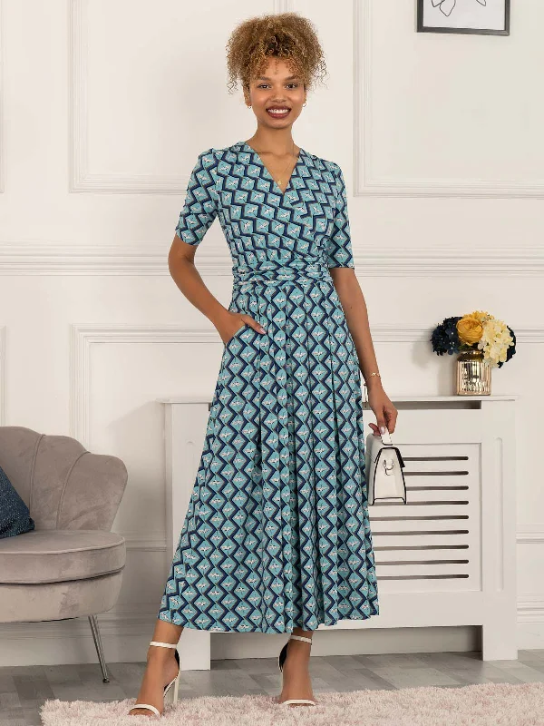 Animal print maxi dresses for a statement - making outfitPaislyn Pleat Jersey Maxi Dress, Green Geo Animal print maxi dresses for a statement - making outfitPaislyn Pleat Jersey Maxi Dress, Green Geo
