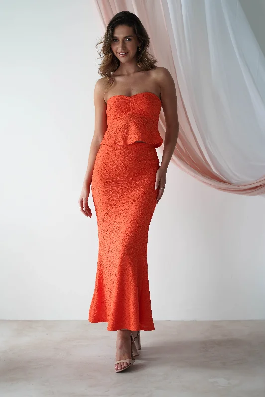 Maxi dresses with a ruffled neckline for a charming lookSaltarra Bodycon Top & Skirt Set | Orange Maxi dresses with a ruffled neckline for a charming lookSaltarra Bodycon Top & Skirt Set | Orange