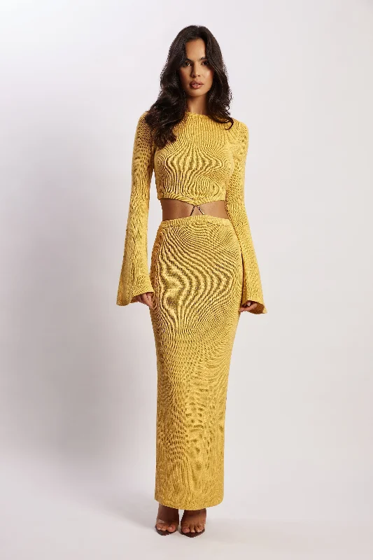 Midi dresses with geometric cutouts for a contemporary and edgy lookAnna Flare Sleeve Knit Dress - Yellow Midi dresses with geometric cutouts for a contemporary and edgy lookAnna Flare Sleeve Knit Dress - Yellow