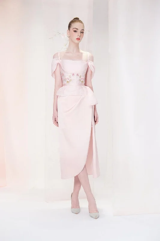 Sleeveless midi dresses with lace details for summer weddingsEnoch Straight Across Dress