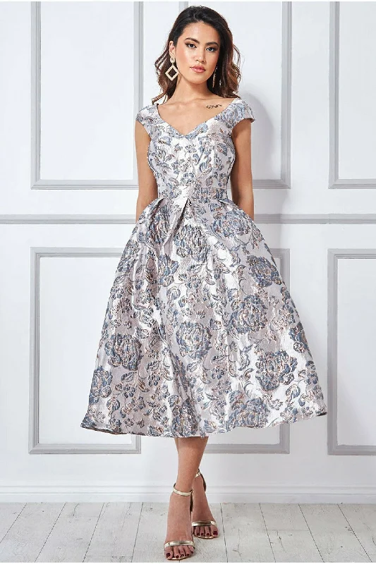 Midi dresses with side slits for a sexy and elegant appearanceGoddiva Jacquard Off The Shoulder Midi Dress - Champagne Midi dresses with side slits for a sexy and elegant appearanceGoddiva Jacquard Off The Shoulder Midi Dress - Champagne