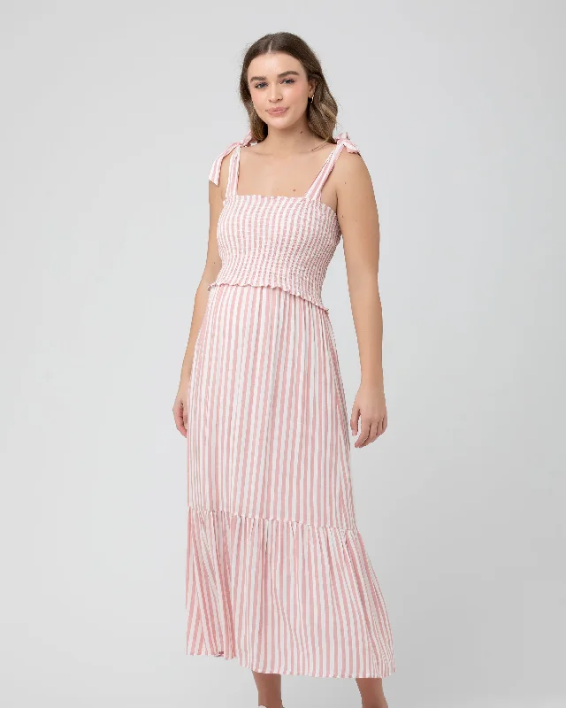 Midi dresses with keyhole backs for a flirty and unexpected detailOllie Smocked Dress Terracotta / White Midi dresses with keyhole backs for a flirty and unexpected detailOllie Smocked Dress Terracotta / White