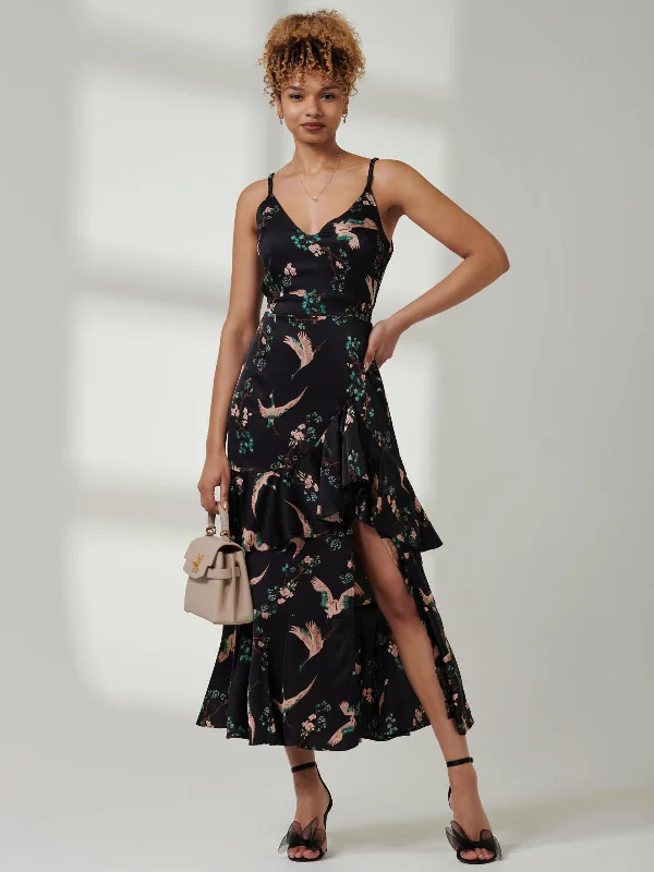 Midi dresses with pleated bodices for a classic and tailored lookRetro Bird Print Satin Maxi Dress, Black Bird Midi dresses with pleated bodices for a classic and tailored lookRetro Bird Print Satin Maxi Dress, Black Bird