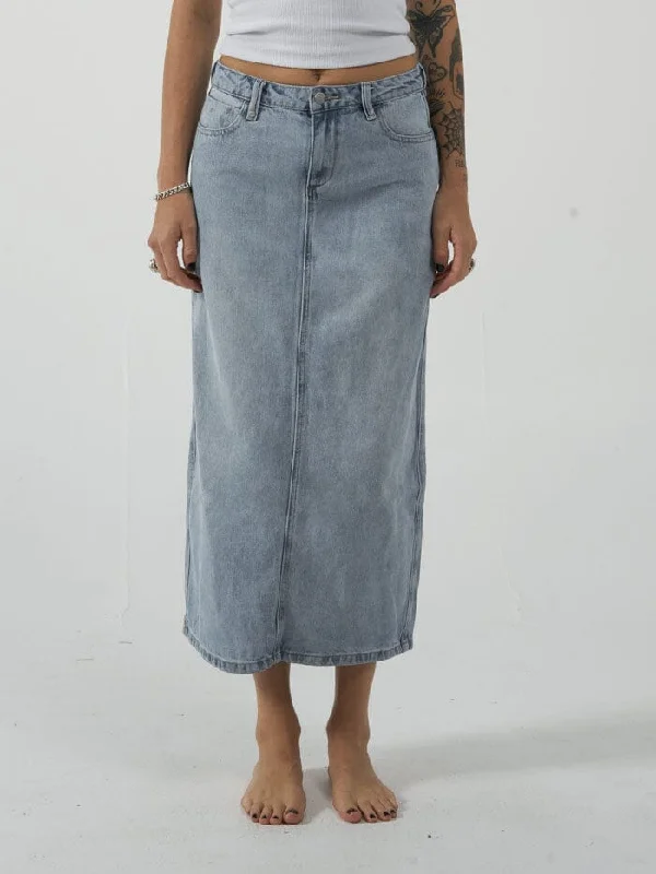 Light - wash women jeans for a fresh and summery appearanceFrankie Skirt - Ash Blue