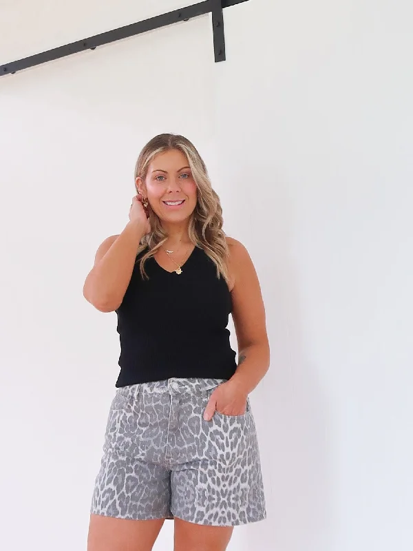 Jeggings women jeans combining the comfort of leggings and style of jeansJude Denim Short- Charcoal Leopard Jeggings women jeans combining the comfort of leggings and style of jeansJude Denim Short- Charcoal Leopard