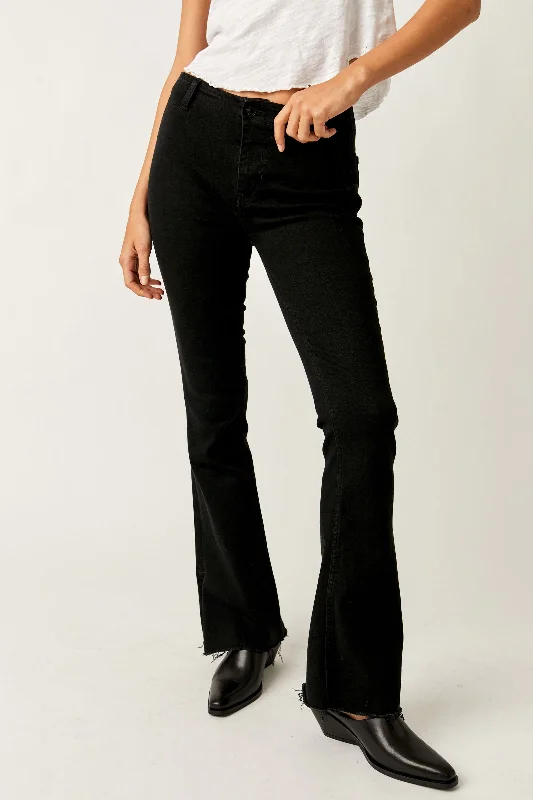 Women's recycled - material workout pants Wide - leg women jeans for a modern and relaxed vibe Level Up Slit Bootcut Women's recycled - material workout pants Wide - leg women jeans for a modern and relaxed vibe Level Up Slit Bootcut