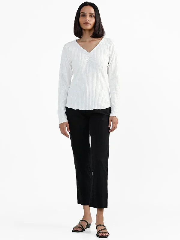 Women's denim shorts - style pants Light - wash women jeans for a fresh and summery appearance LOV Weaved V Neck White Sweater Women's denim shorts - style pants Light - wash women jeans for a fresh and summery appearance LOV Weaved V Neck White Sweater