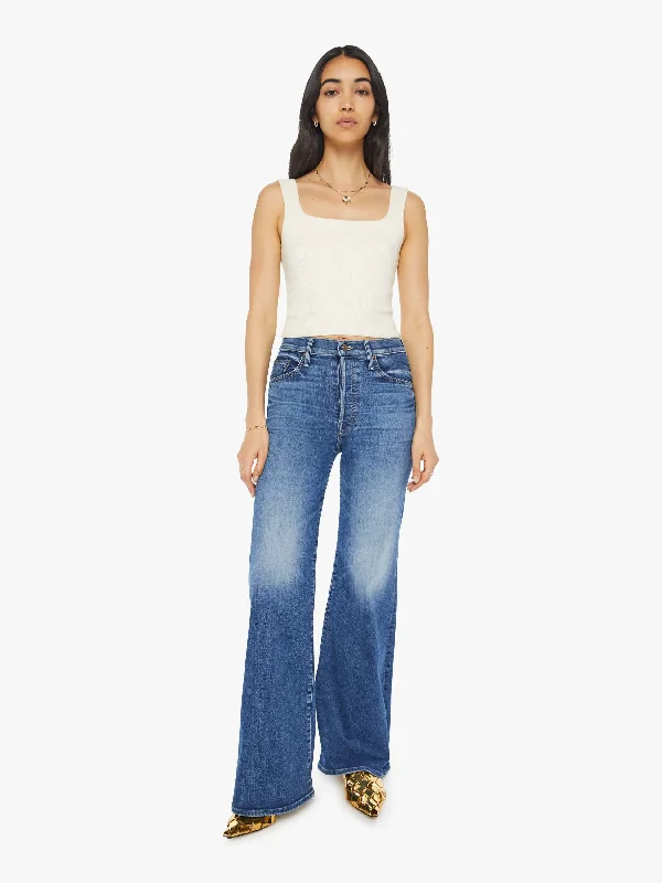 Women's pants for office meetings High - waisted women jeans for a flattering silhouette The Tomcat Roller Sneak Women's pants for office meetings High - waisted women jeans for a flattering silhouette The Tomcat Roller Sneak