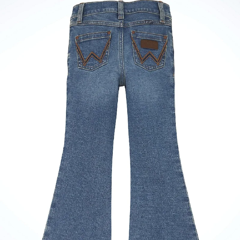 Women's pants for theme park visits Mom jeans for a nostalgic and casual look Wrangler Girl's Flare Jean in Hadley Women's pants for theme park visits Mom jeans for a nostalgic and casual look Wrangler Girl's Flare Jean in Hadley
