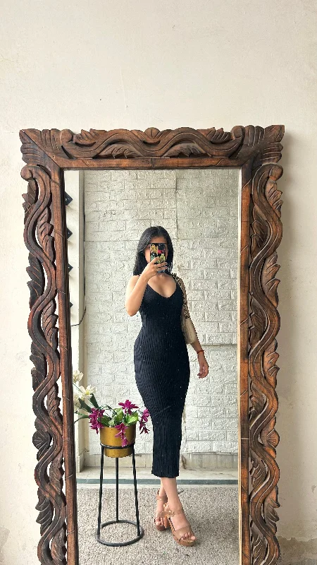 Bodycon dress for a business networking event​Black beauty 30-34 bust/l:45