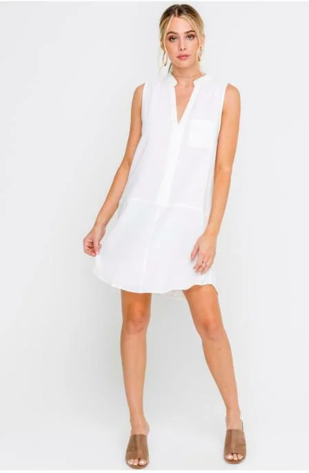 Lush Emma White Sleeveless Shift Dress