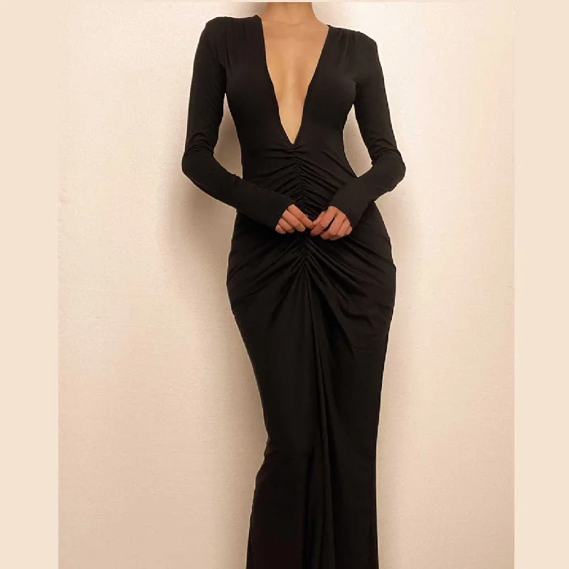 Cocktail dresses with a ruched bodice and spaghetti strapsBerryBetty - Ruched long sleeve v neck solid 2-way maxi dress Cocktail dresses with a ruched bodice and spaghetti strapsBerryBetty - Ruched long sleeve v neck solid 2-way maxi dress