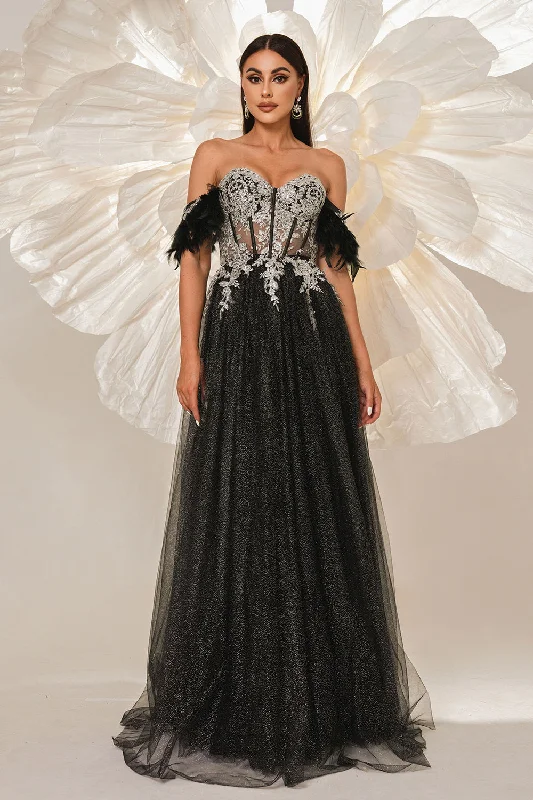 Mini cocktail dresses with a ruffled hem and a solid colorSparkly Black Off the Shouler A-Line Tulle Long Corset Prom Dress with Feather Mini cocktail dresses with a ruffled hem and a solid colorSparkly Black Off the Shouler A-Line Tulle Long Corset Prom Dress with Feather