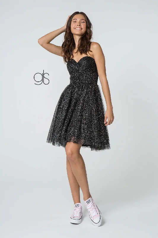 Bodycon dress with a pleated bodiceSweetheart Neckline Multi-Layered Glitter Mesh Short Dress Bodycon dress with a pleated bodiceSweetheart Neckline Multi-Layered Glitter Mesh Short Dress