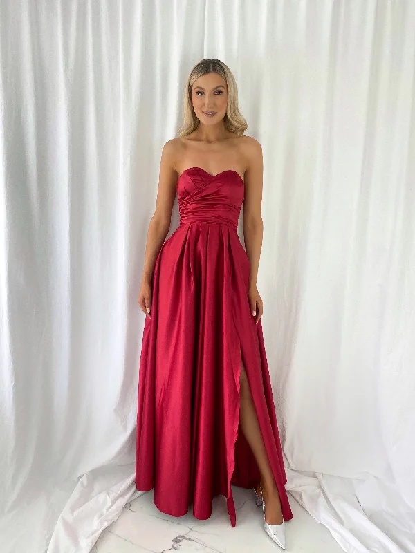 Teresa Off The Shoulder Maxi Dress - Red