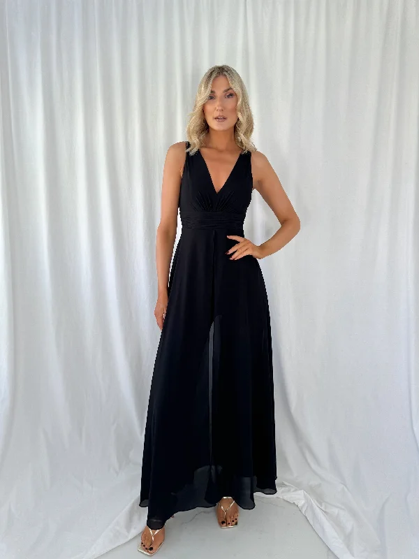 Jumpsuit with a cape - Black