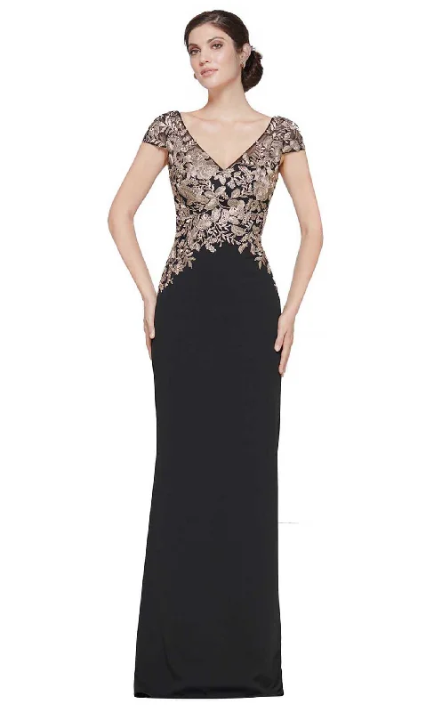 Strapless formal dresses with tulle skirts for a classic prom lookRina Di Montella RD2652 Dress Strapless formal dresses with tulle skirts for a classic prom lookRina Di Montella RD2652 Dress