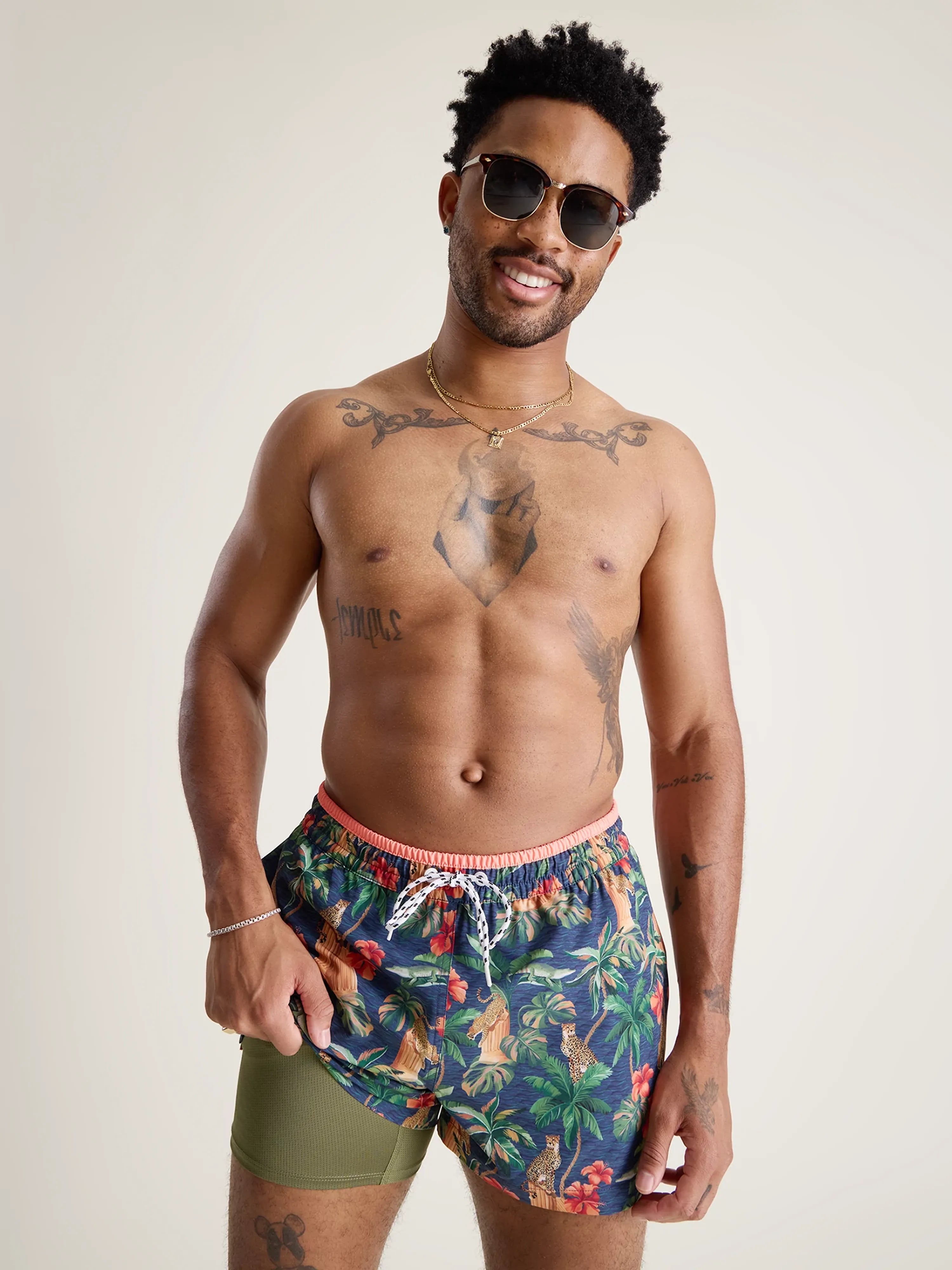 Push - up women swimwear to enhance the bust for a more confident beach lookThe Welcome to Paradises 4" (Classic Lined Swim Trunk) Push - up women swimwear to enhance the bust for a more confident beach lookThe Welcome to Paradises 4" (Classic Lined Swim Trunk)
