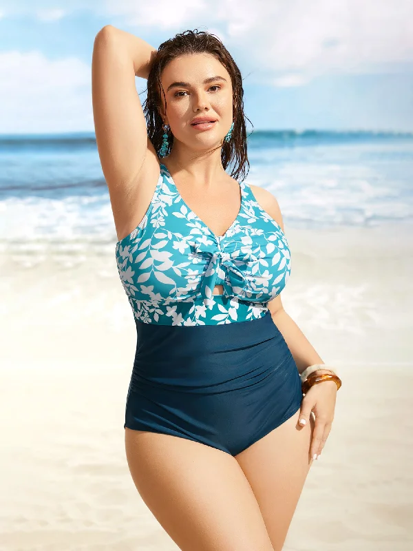 Plus Size Women's Ruffled Hem One - Pieces in Pink for a Feminine and Flirty Summer OutfitSilhouette Floral Print Patchwork Gathered One Piece Swimsuit Plus Size Women's Ruffled Hem One - Pieces in Pink for a Feminine and Flirty Summer OutfitSilhouette Floral Print Patchwork Gathered One Piece Swimsuit